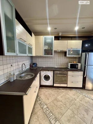 Long-Term Rental Apartment, Pozniaky
