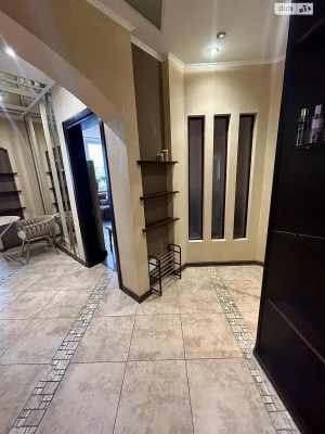 Long-Term Rental Apartment, Pozniaky