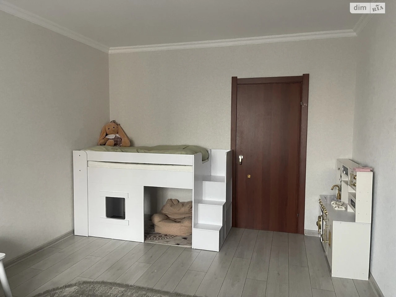 Apartment for Sale: Mostytskyi Massiv