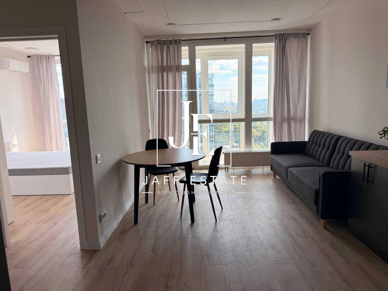 Sale of a 1-bedroom apartment in the "Dibrova Park" residential complex