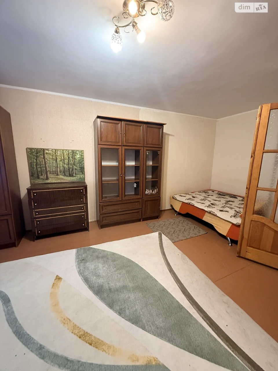 Long-Term Rental Apartment "Vyshenka"