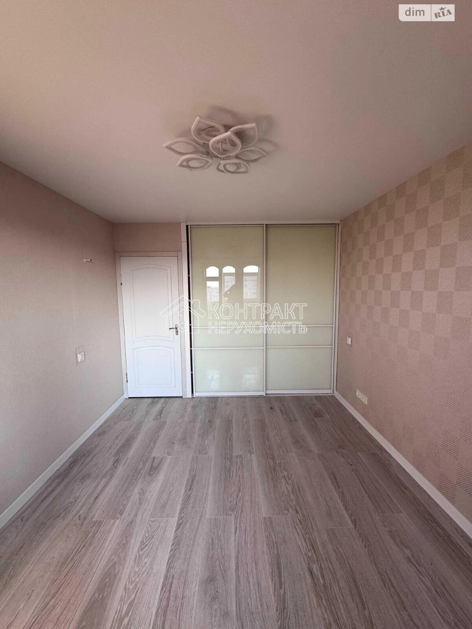 Apartment for Sale in Oleksiyivka