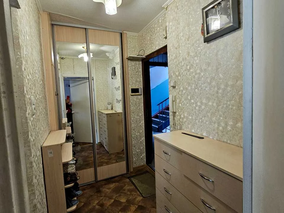 Apartment. Kharkiv, TraktoroBudivnykiv Prospekt