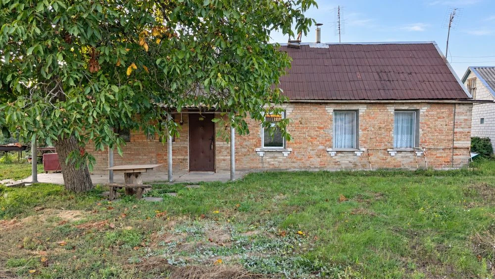 Будинок з земельною ділянкою 12 соток  (Бородинський р-н)