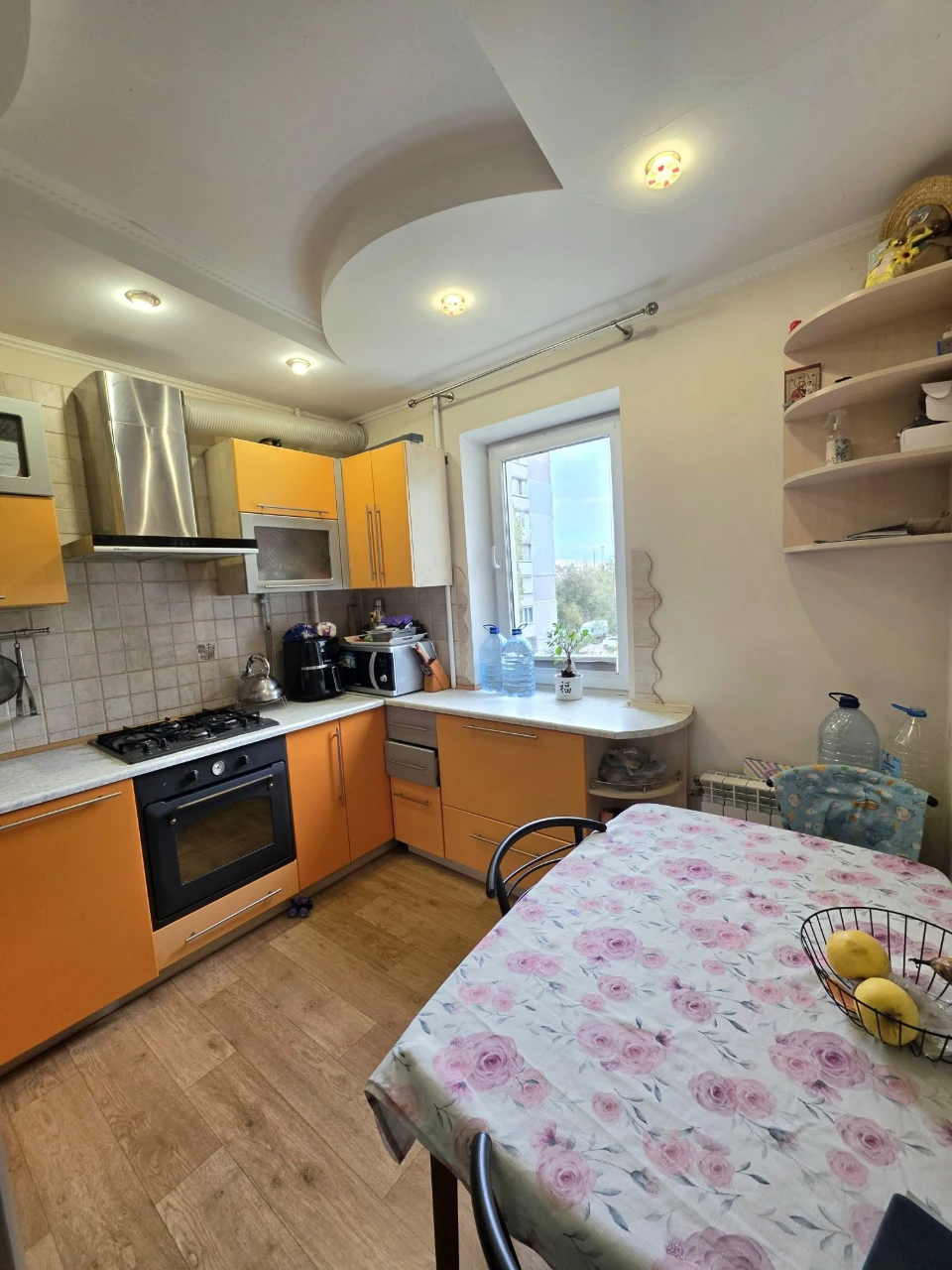 Sale of a spacious 2-bedroom apartment! Lesy