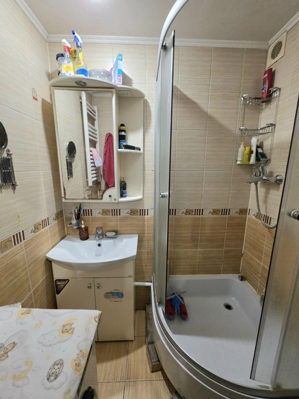 Sale of a spacious 2-bedroom apartment! Lesy