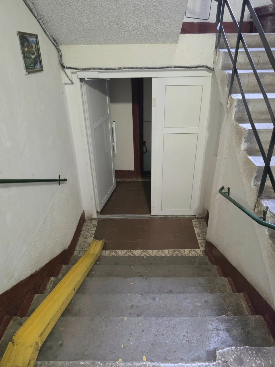 Sale of a spacious 2-bedroom apartment! Lesy