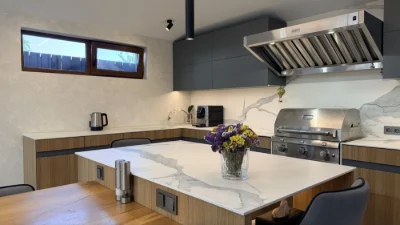 Продаж дворівневої квартири (таунхаус)   155 м² у центрі міс