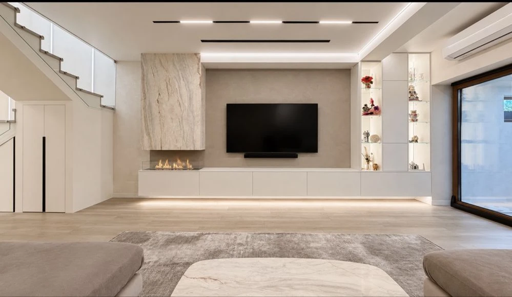 Продаж дворівневої квартири (таунхаус)   155 м² у центрі міс