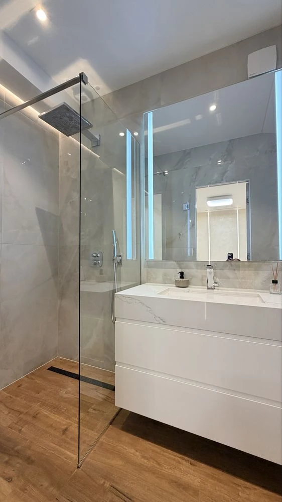 Продаж дворівневої квартири (таунхаус)   155 м² у центрі міс