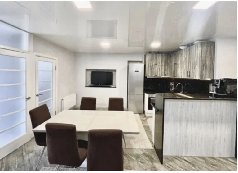 For Sale 3-bedroom apartment in the Warsaw residential complex