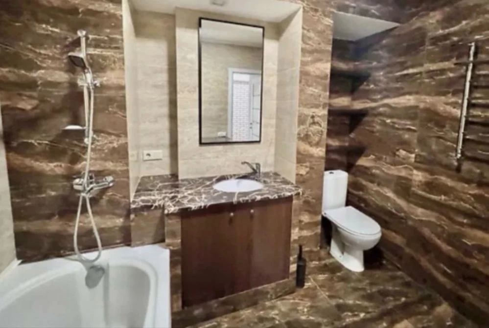 For Sale 3-bedroom apartment in the Warsaw residential complex