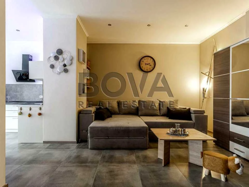 Apartment. Vasyl Tutennyk St., Kyiv