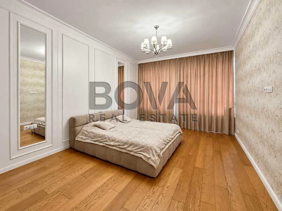 Apartment. Kyiv, Klovsky Uzviz