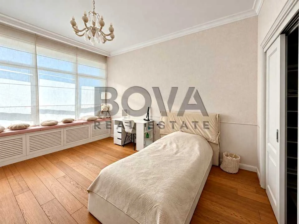 Apartment. Kyiv, Klovsky Uzviz