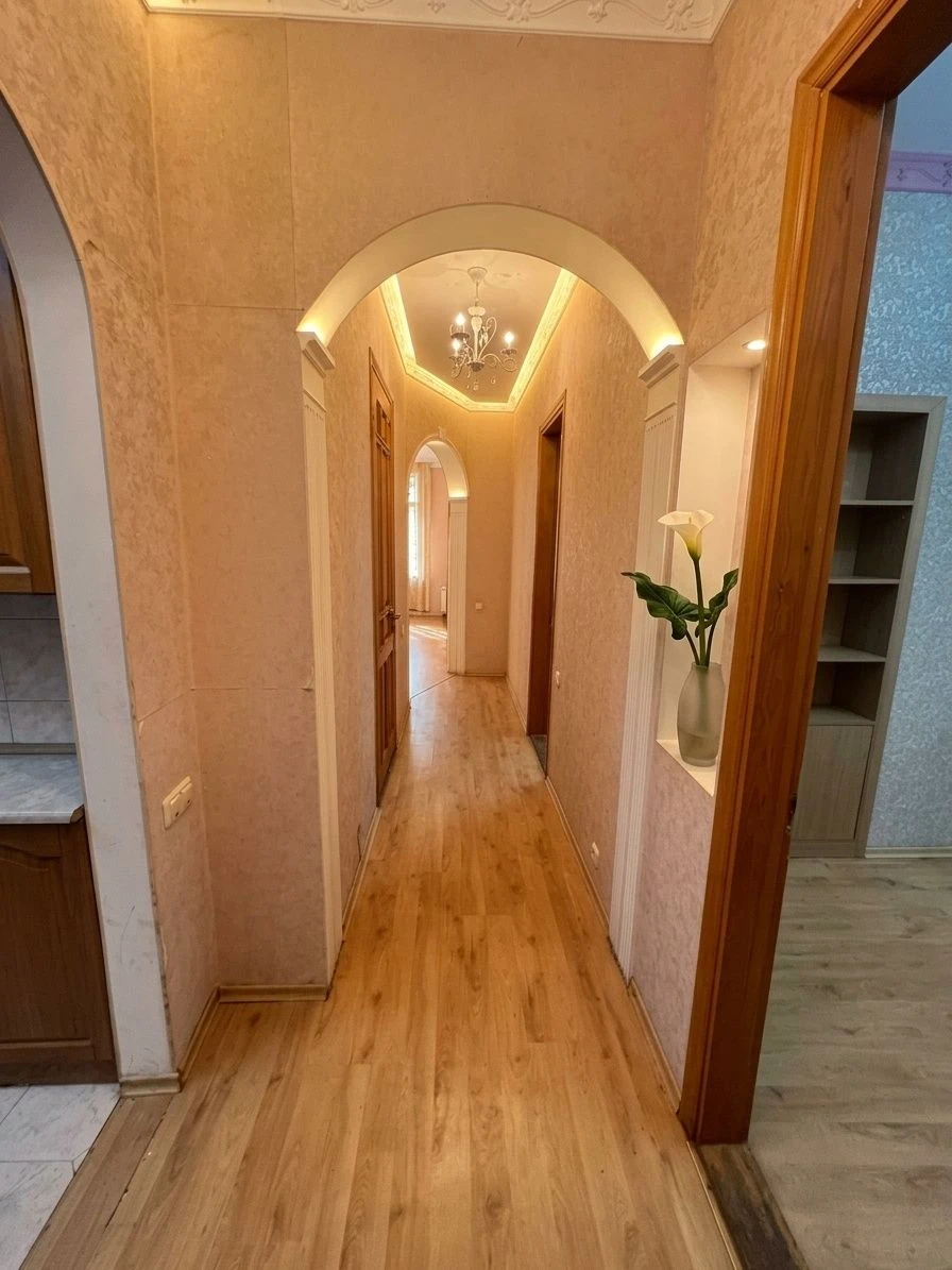 ПРОДАМ квартиру в центре