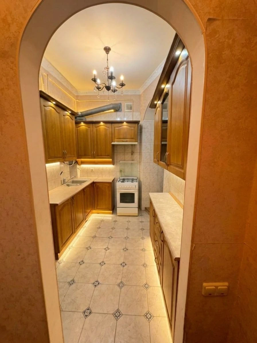 ПРОДАМ квартиру в центре
