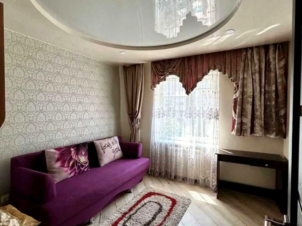 Apartment. Zaporizhzhia, AutoZavodska St.