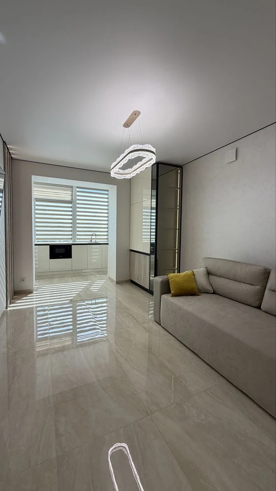 One-bedroom apartment near Park Шевченко with renovation and gas heating