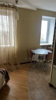 For Sale: 2-Room Apartment