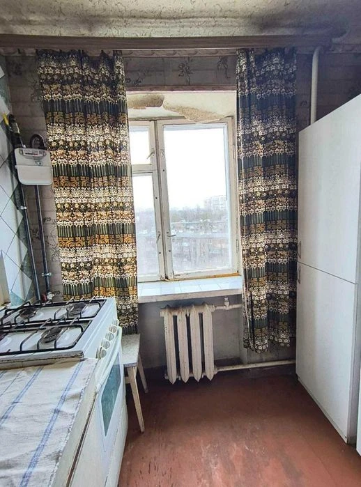 For sale: 2-room apartment on P. Pole, Nauki Ave., 66