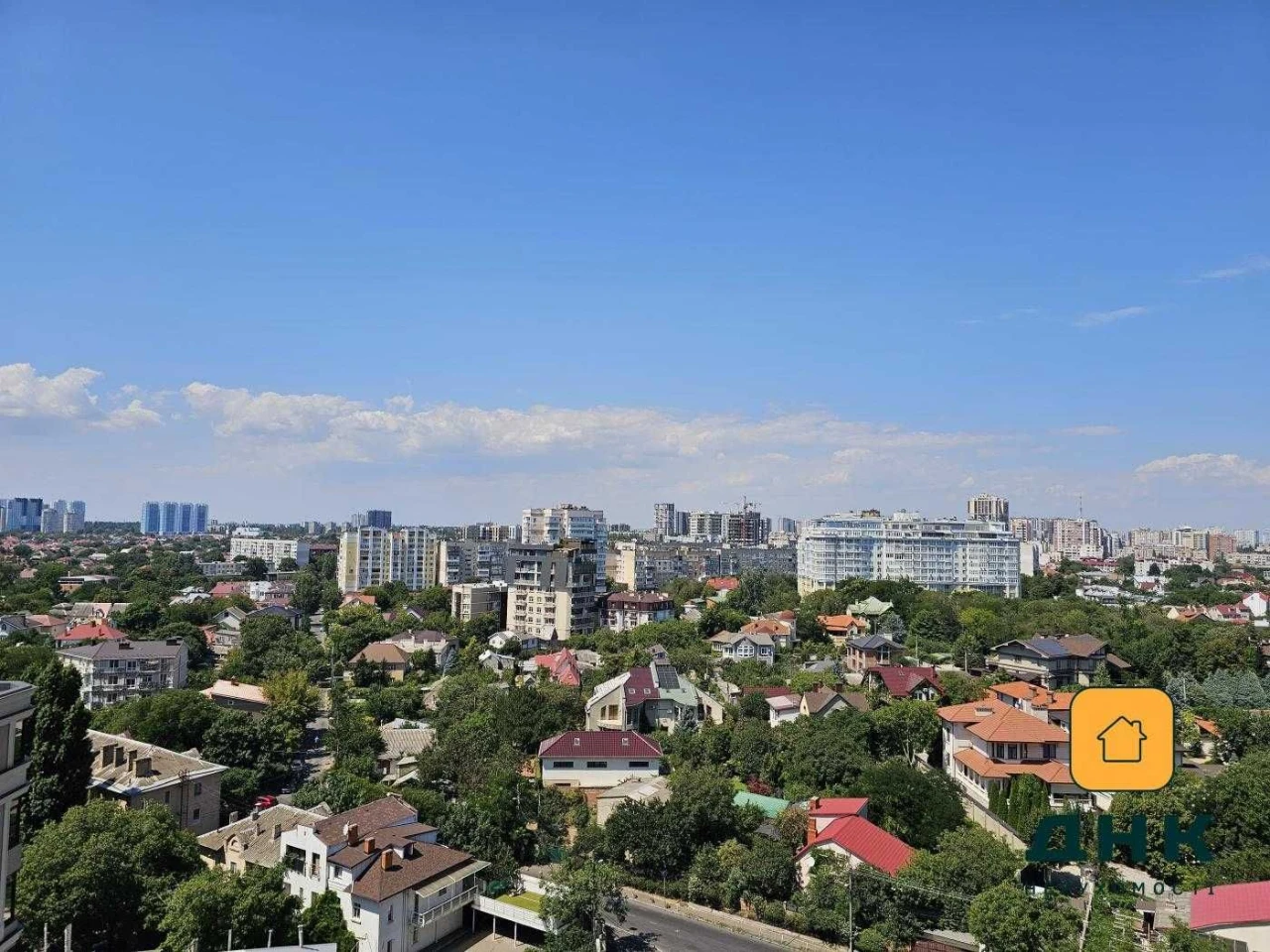 Однокомнатная квартира с новым ремонтом в Аркадии Каманина,