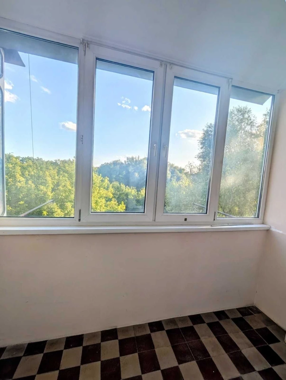 Sale of a 3-room apartment 63.6 sq.m. Near Grechany