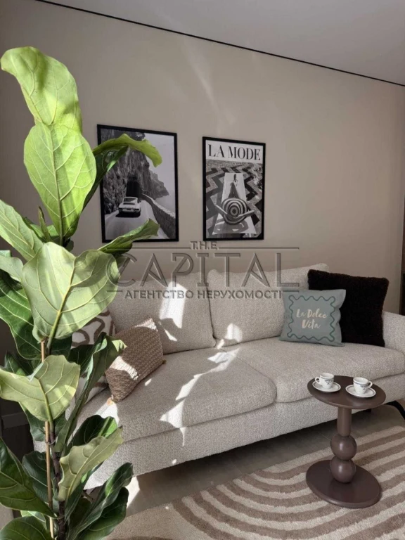 Sale of a 1-room apartment 41 sq.m in the "Nova Angliya" residential complex, Holosiiv district