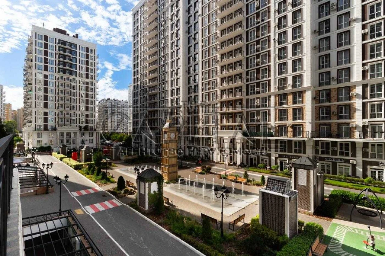 Sale of a 1-room apartment 41 sq.m in the "Nova Angliya" residential complex, Holosiiv district