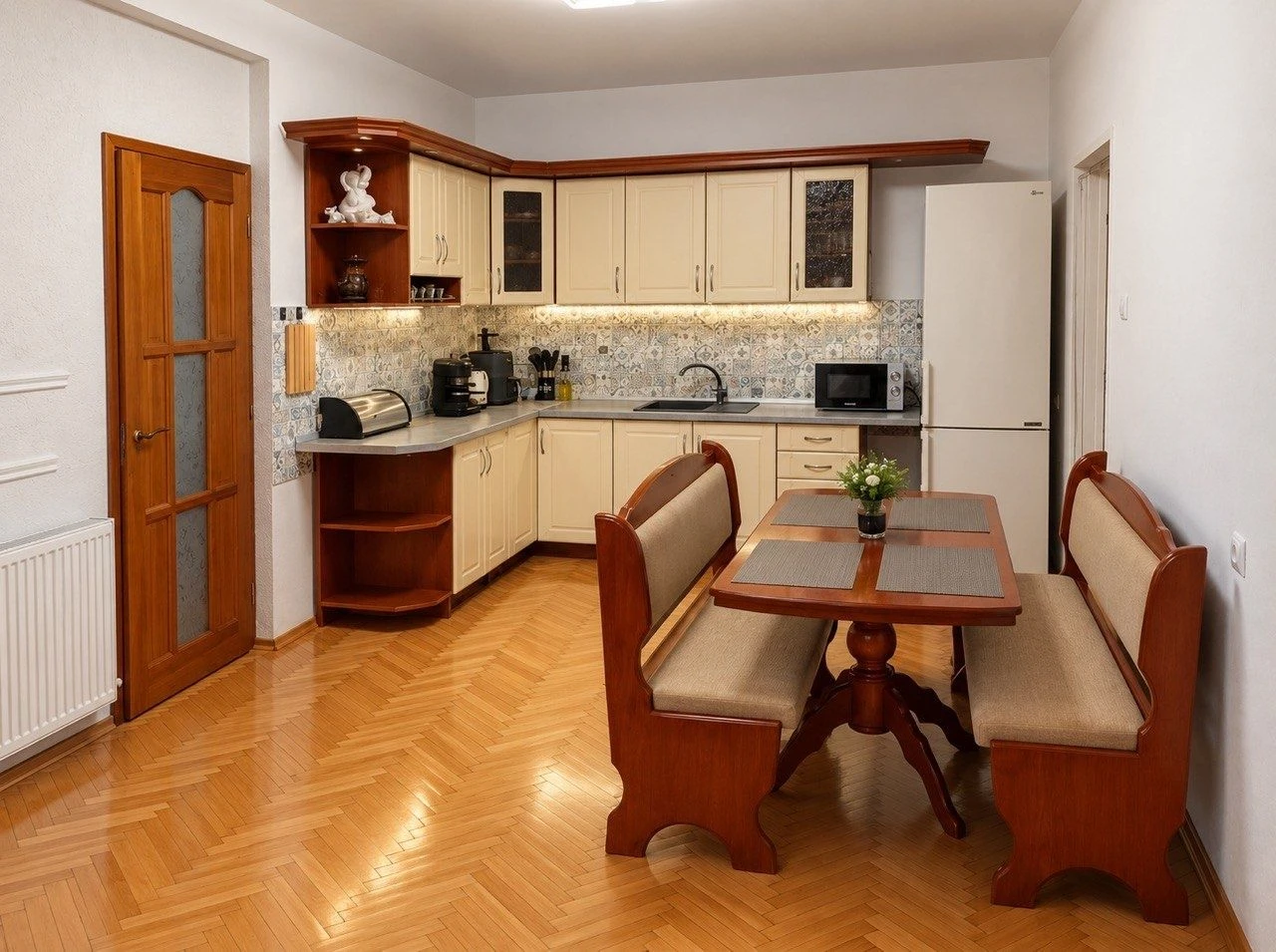 Продається просторий будинок 306 м² в Ужгороді з терасою, сауною