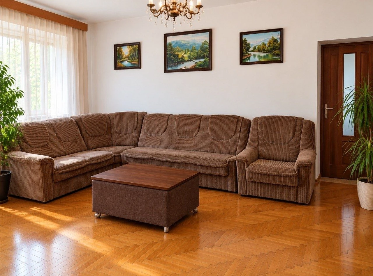 Продається просторий будинок 306 м² в Ужгороді з терасою, сауною