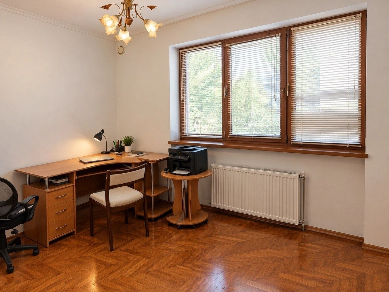 Продається просторий будинок 306 м² в Ужгороді з терасою, сауною
