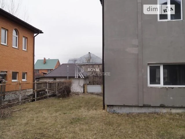 Продаж двоповерхого будинку з ділянкою на 8 сот, 206,6 кв.м