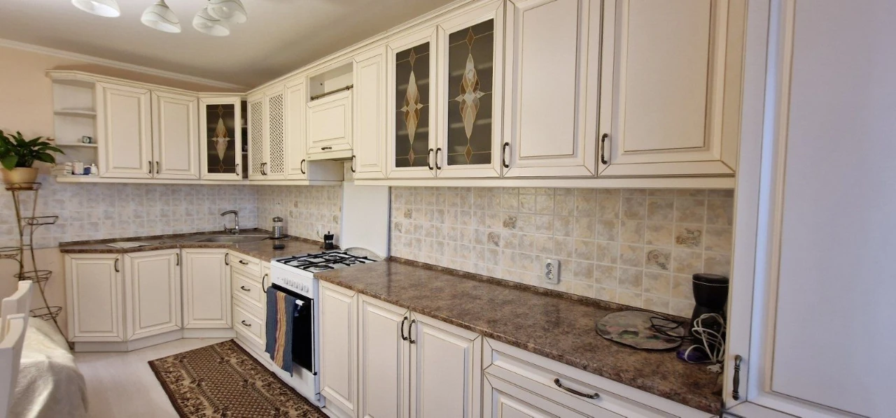 Sale of a 1-bedroom apartment 44 sq m in a brick building with heating__