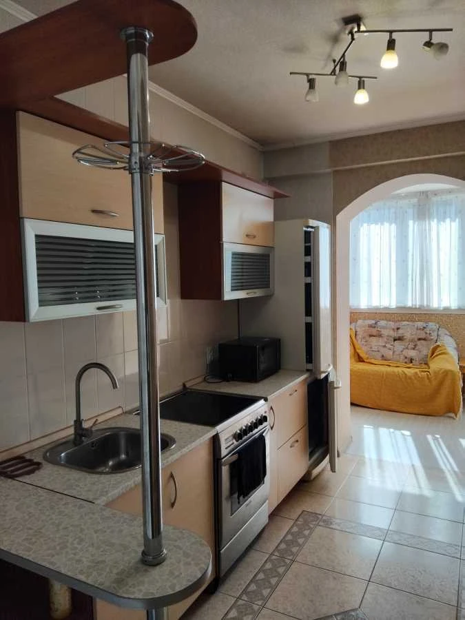 Rent 1-bedroom apartment 44 sq m, Staronavodnitska St., 8A