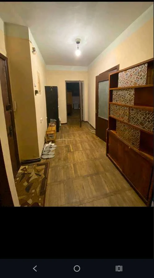 Сдается 2-комнатная квартира 55 м², улица Михаила Донца, Омелян