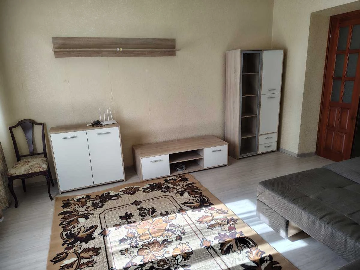 Rent 1-bedroom apartment 48 sq m, Staronadnicheskaya St., 8A