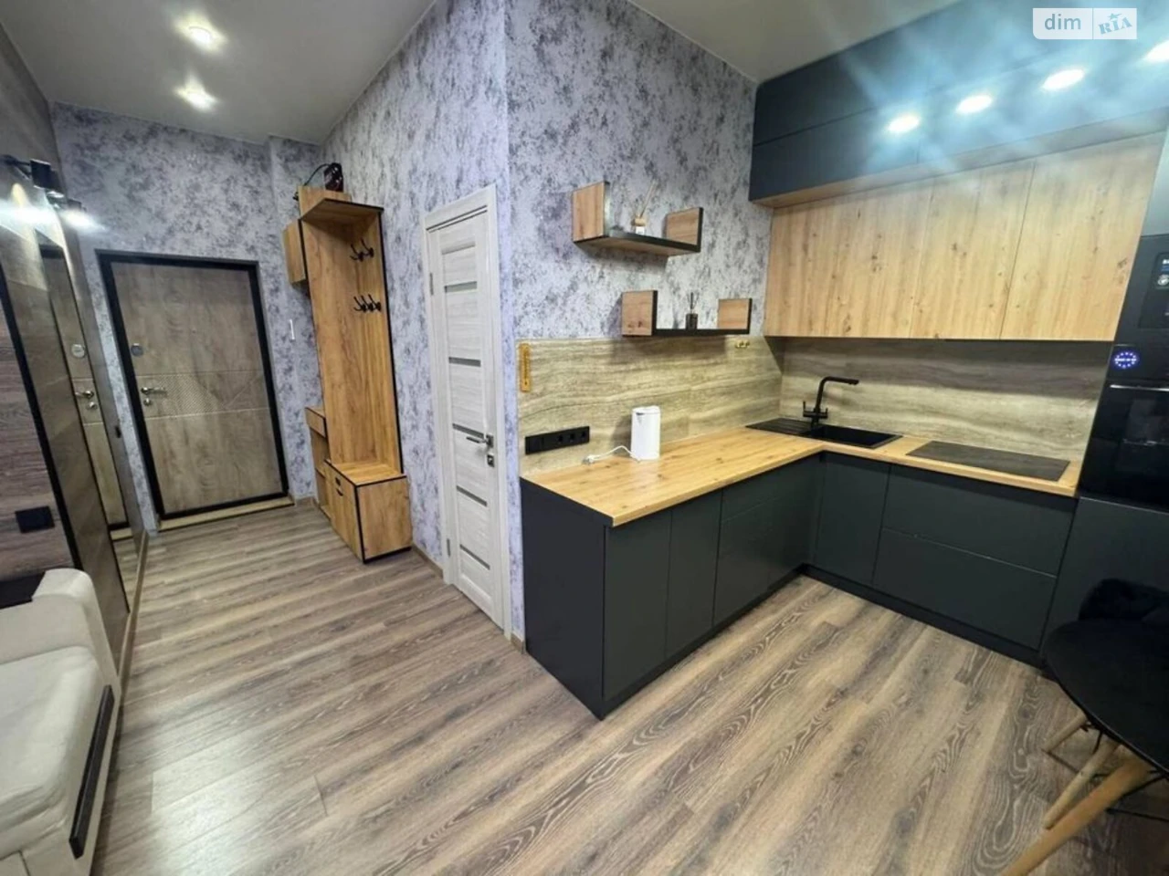 Apartment for Sale, May 1st