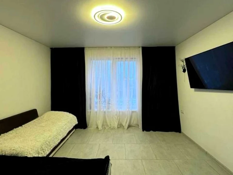 Apartment. Zakhisnykiv Mariupol' вул.