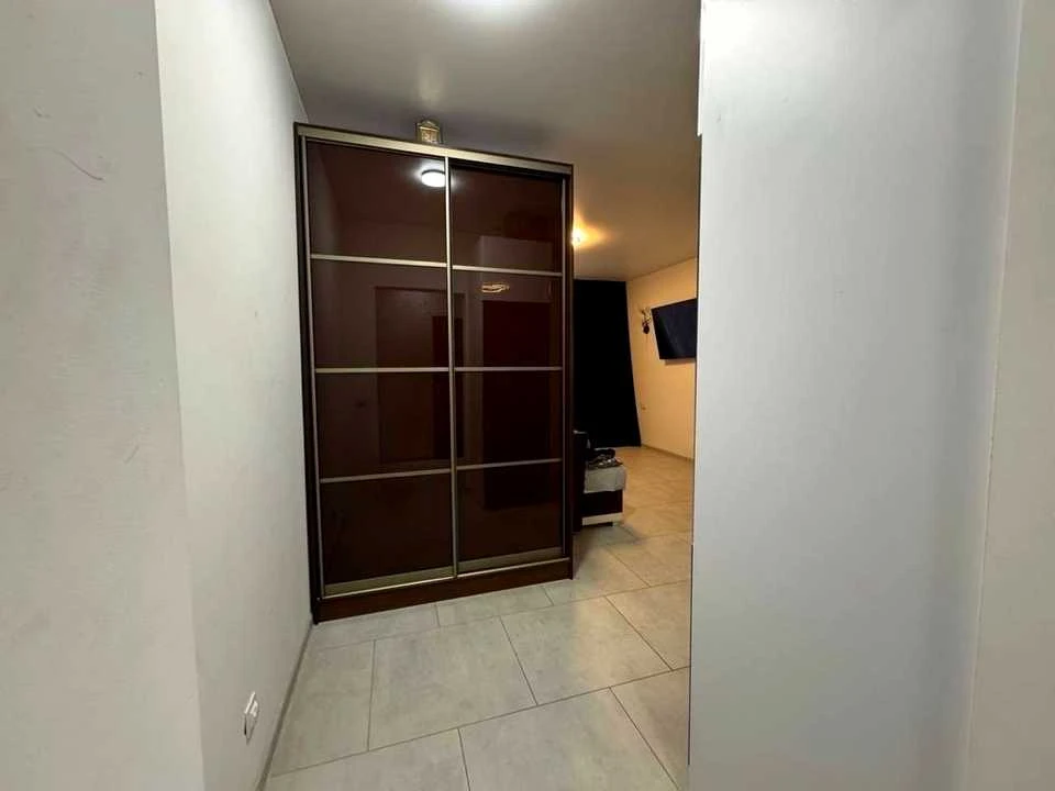 Apartment. Zakhisnykiv Mariupol' вул.