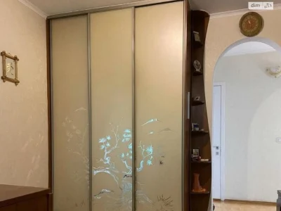Продається квартира в Позняках
