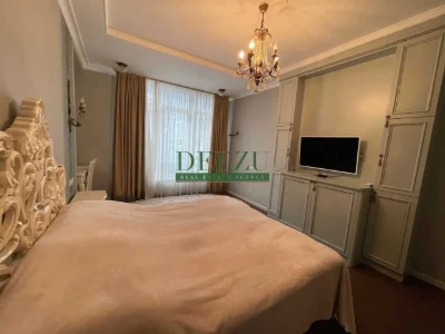 Продаж 3-х кімнатної квартири 130м2 в ЖК "Новопечерські липк