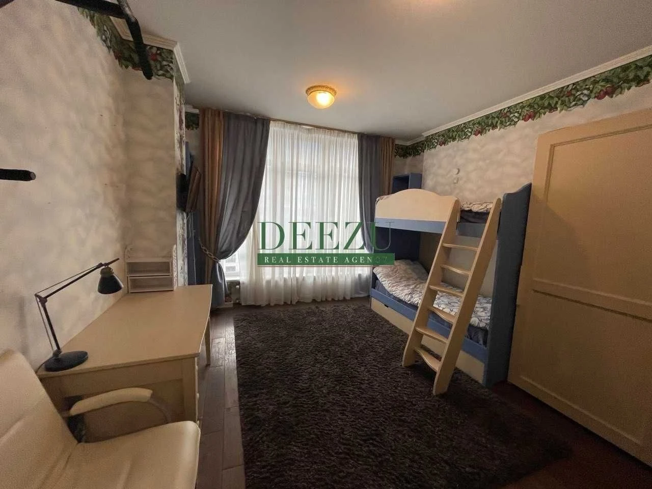 Продаж 3-х кімнатної квартири 130м2 в ЖК "Новопечерські липк