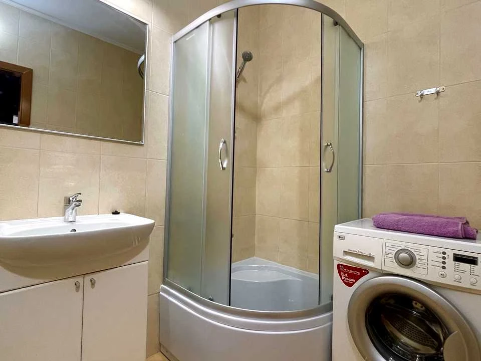Apartment. Alexander Mishugi Street, Kyiv