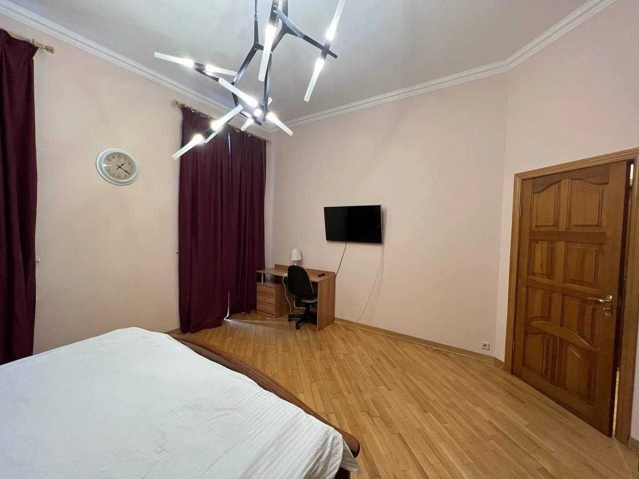 Продажа 2-комнатной квартиры 110 м², ул. Хрещатик 15, Пасаж