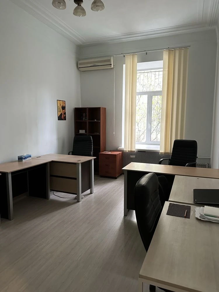 Продаётся квартира на улице Болбочана, 4