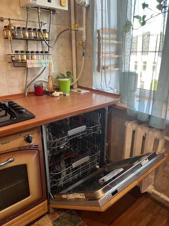 Квартира в аренду, 1 комната, Подол, Турівська 19, метро Тарас Шевченко