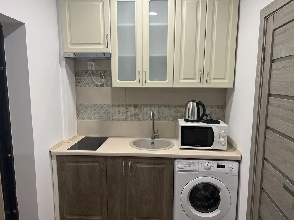 Studio apartment with separate storage room for sale