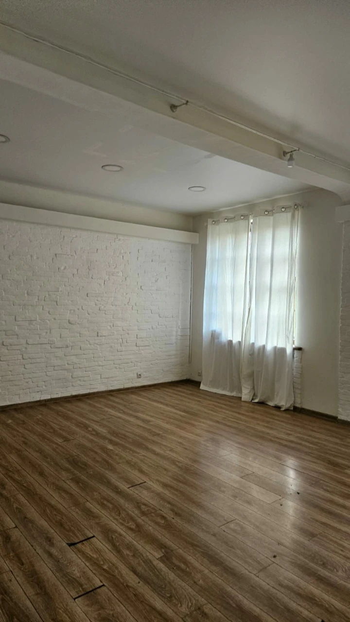 Продаж квартири біля метро «Либідська»! ВУЛИЦЯ АНТОНОВИЧА 1
