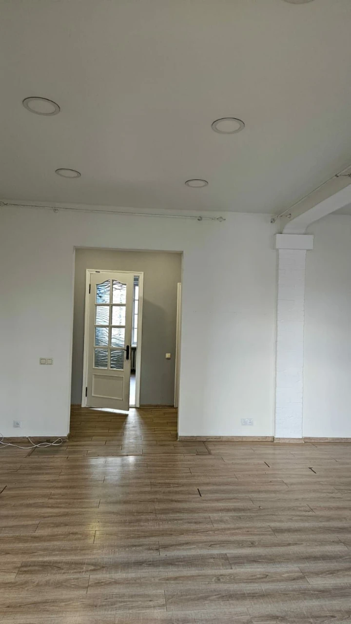Продаж квартири біля метро «Либідська»! ВУЛИЦЯ АНТОНОВИЧА 1